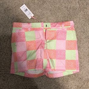 New never worn vineyard vines shorts